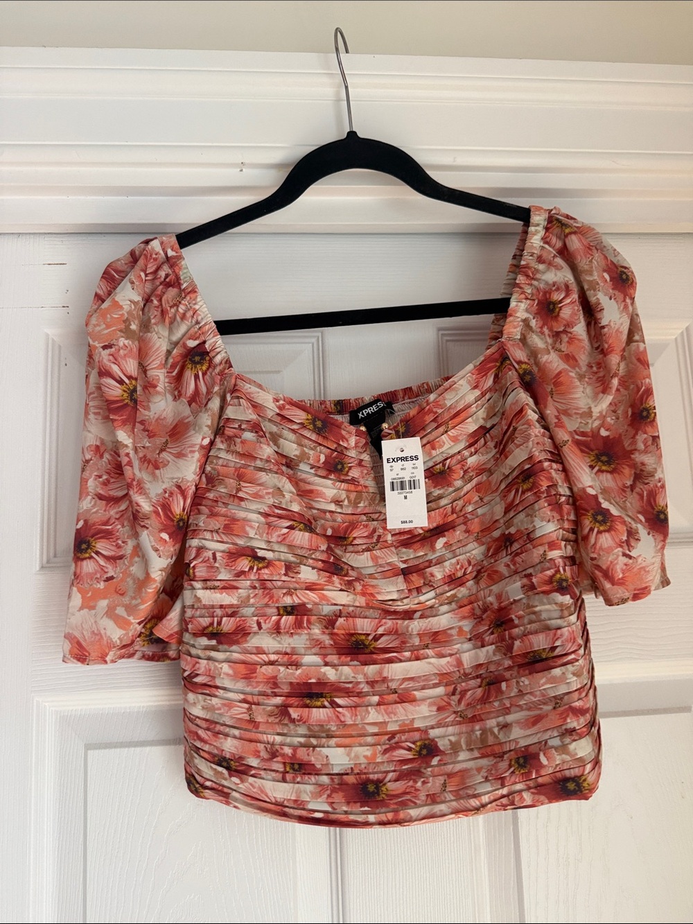 Brand New Express Floral Pink Puff Sleeve Square Neck Crop Top size M
